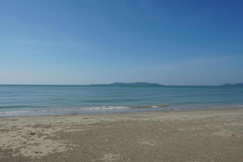 Chatnipa Beach Resort By Morseng Ban Hat Lek Eksteriør bilde