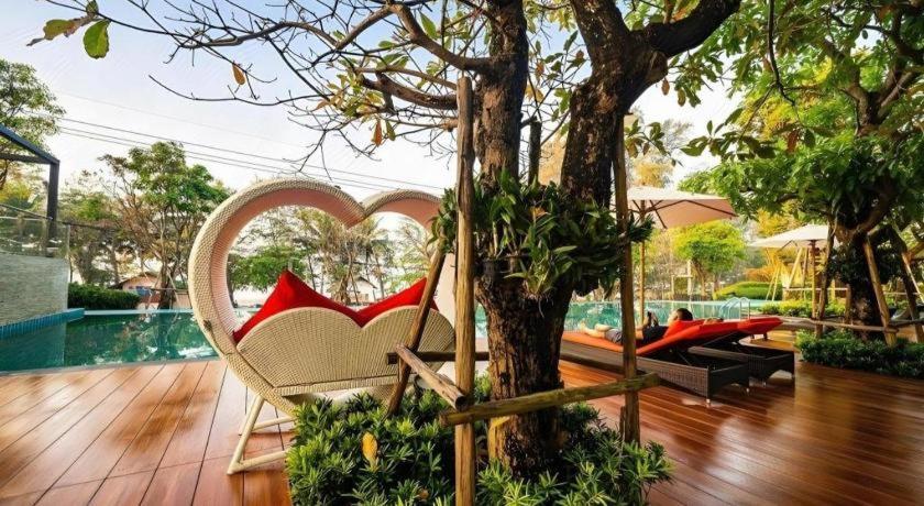 Chatnipa Beach Resort By Morseng Ban Hat Lek Eksteriør bilde